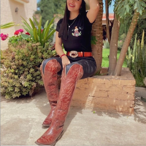 Canela Knee high cowgirl boots in a size 7 - Picture 10 of 11